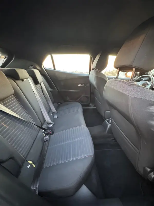 Peugeot 2008 1.5 BlueHDi Active Pack EAT8 5