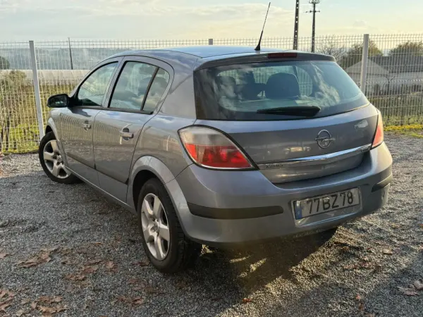 Opel Astra 1.3 CDTI Enjoy 2