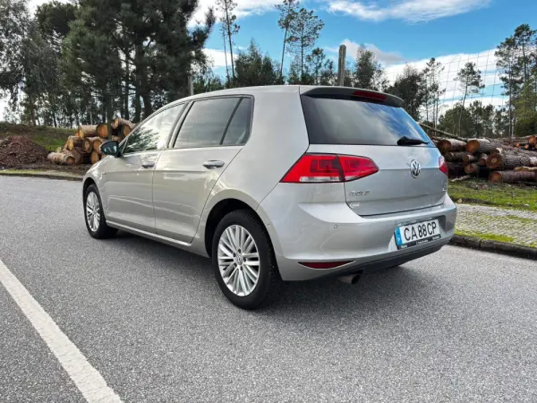 Volkswagen Golf 2