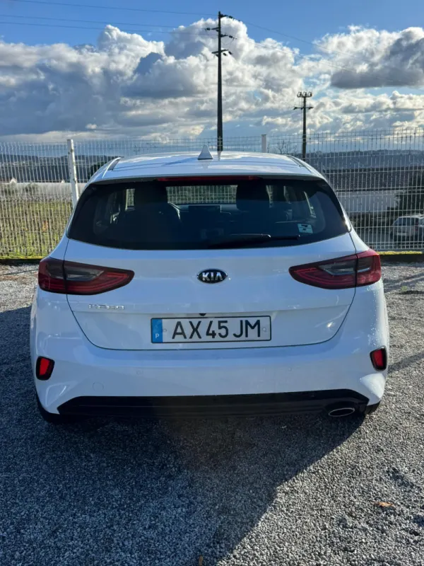 Kia Ceed 1.0 T-GDI GT Line+SRF 10