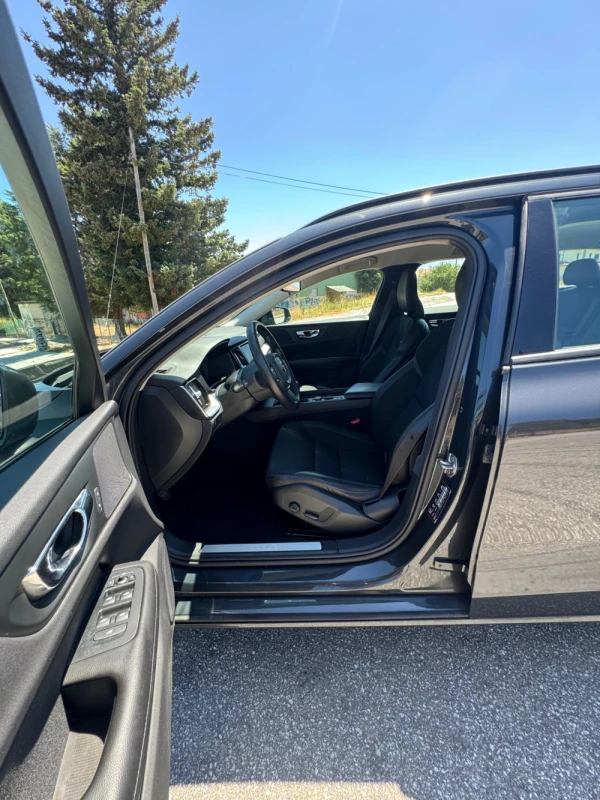 Volvo V60 2.0 D3 Momentum 14