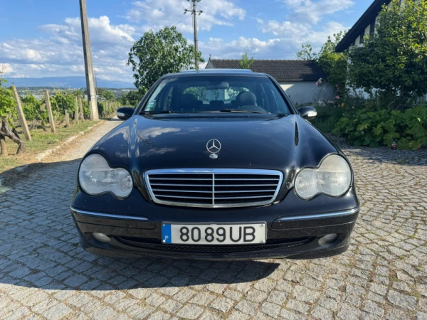 Mercedes-Benz C 220 Classe C Sedan C 220 CDI 8