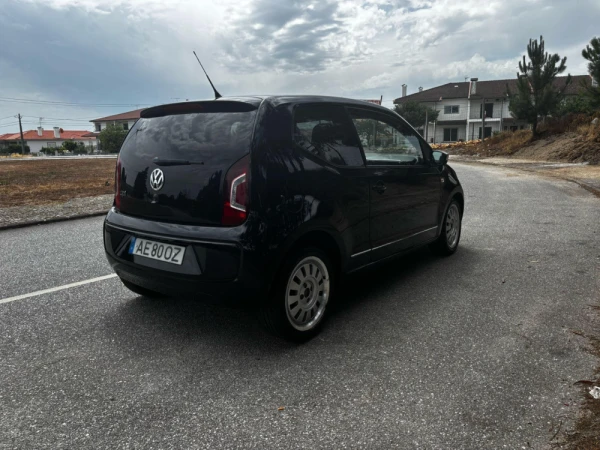 Volkswagen Up! Hatchback 1.0 5