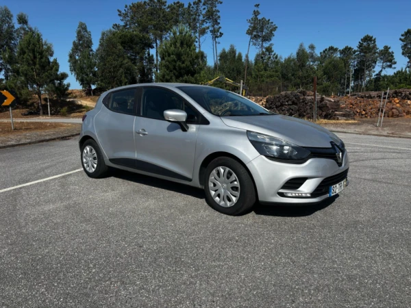 Renault Clio IV Hatchback 1.5 dCi 12