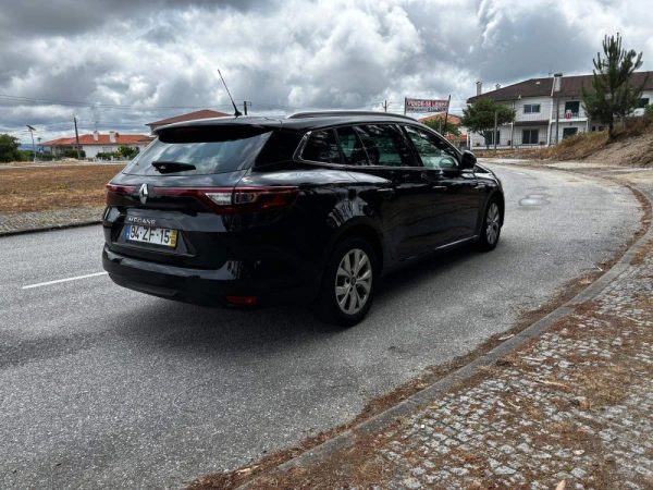 Renault Mégane 1.5 Blue dCi Limited 6