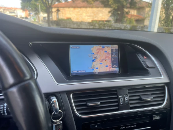 Audi A4 Allroad 2.0 TDI quattro Advance 6