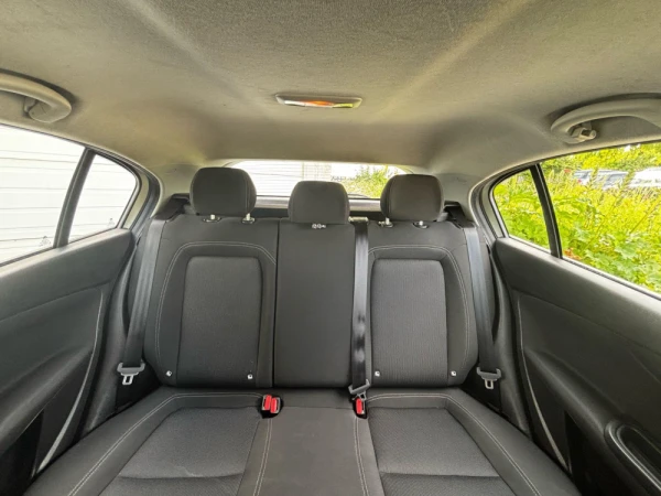 Fiat Tipo 1.3 M-Jet Easy 11
