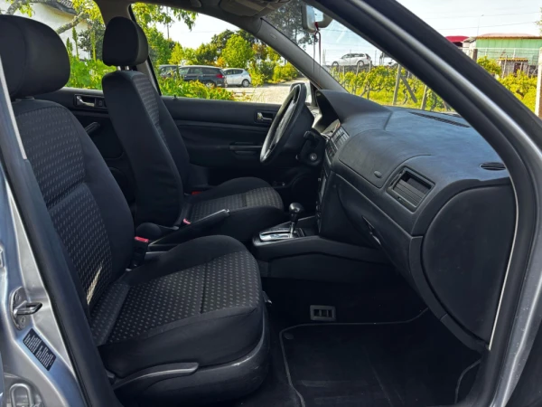 Volkswagen Jetta Mk5 1.9 TDI 26