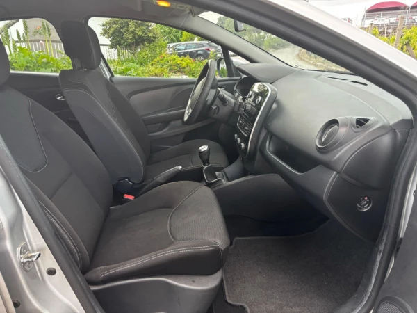 Renault Clio IV Hatchback 1.5 dCi 6