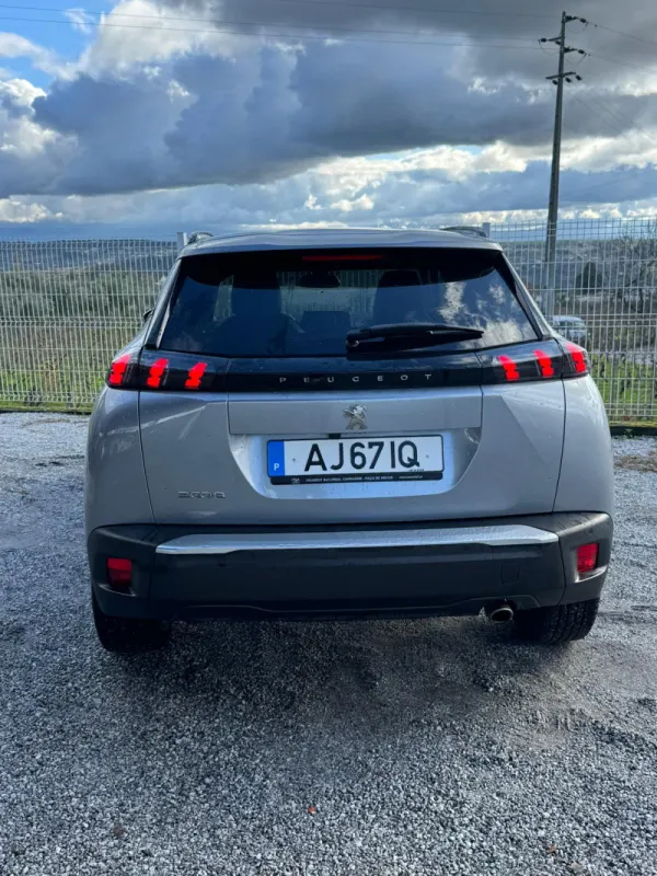 Peugeot 2008 1.5 BlueHDi Allure Pack 9