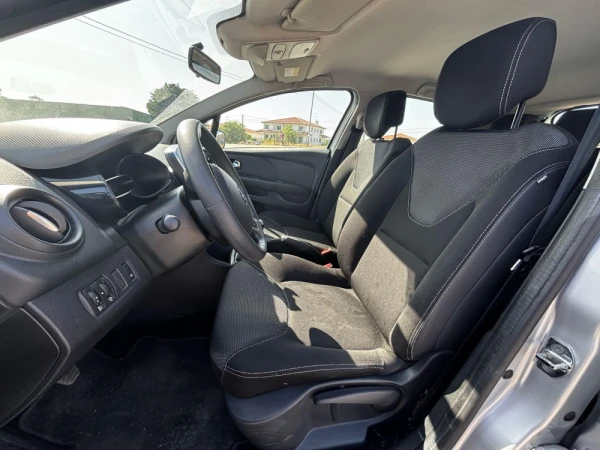 Renault Clio IV Hatchback 1.5 dCi 14