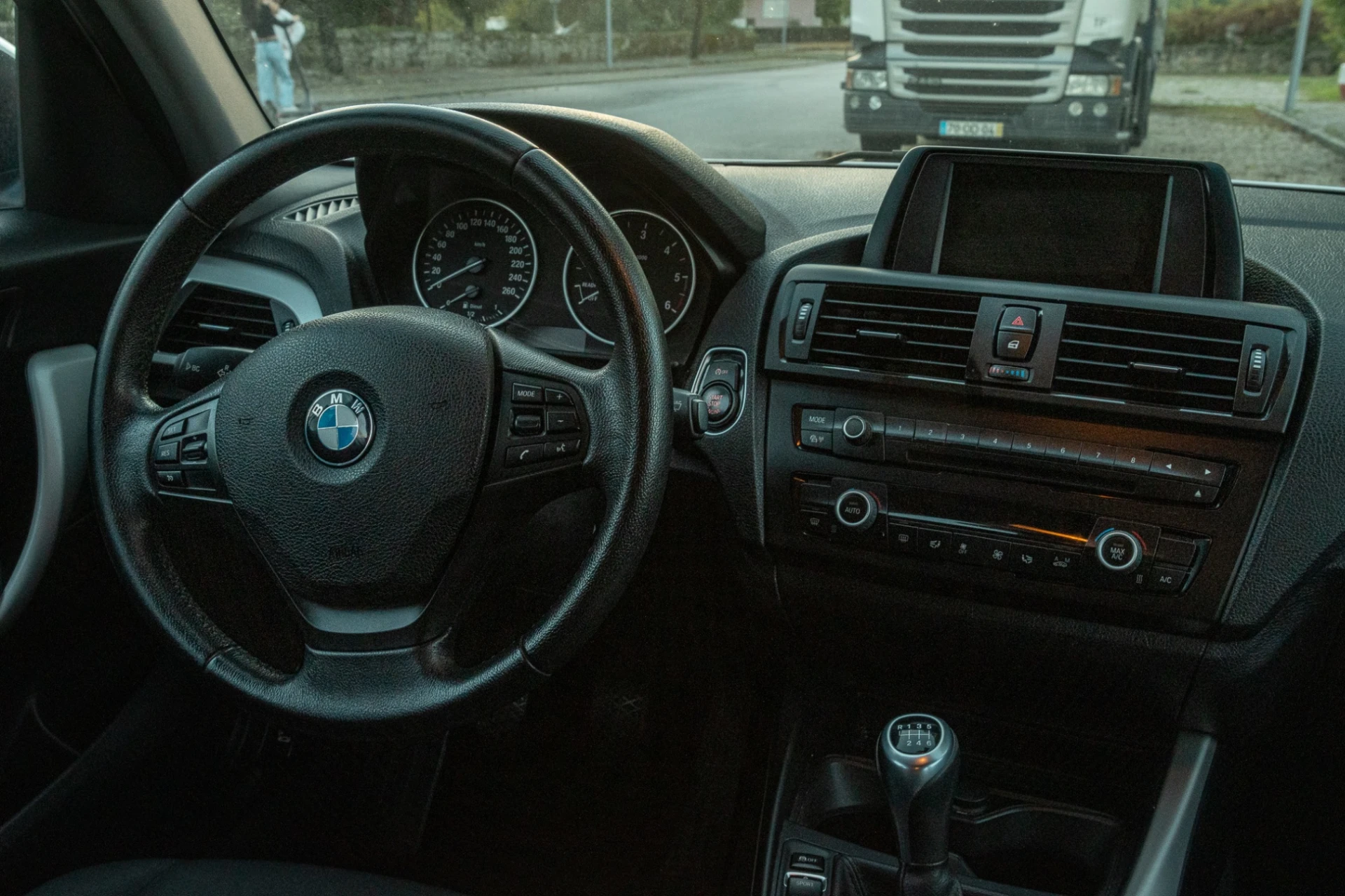 BMW 120 d Line Urban 3