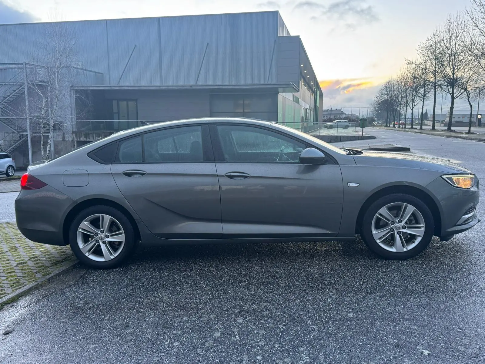 Opel Insignia Grand Sport 1.6 CDTi Business Edition 9