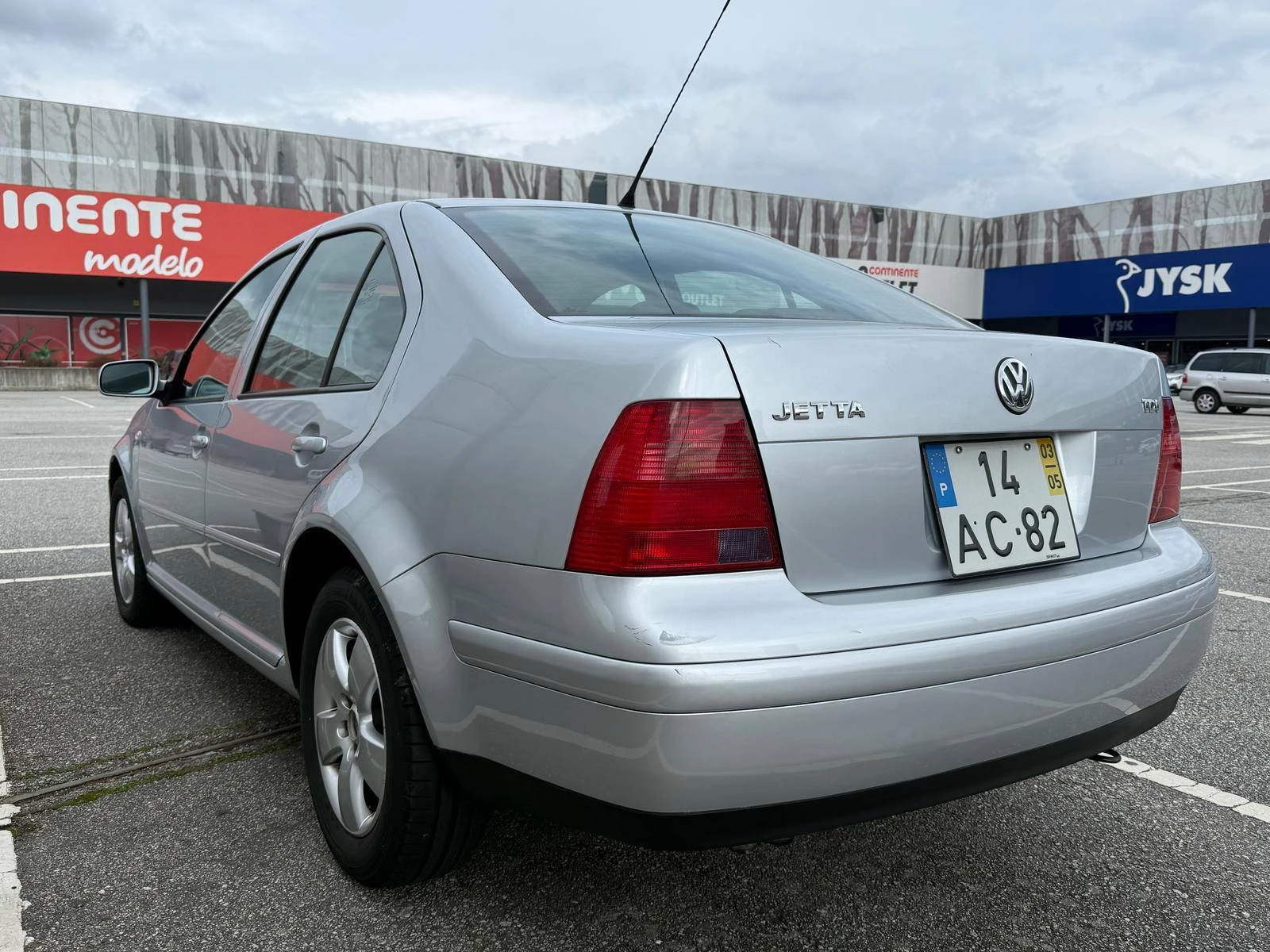 Volkswagen Jetta Mk5 1.9 TDI 2