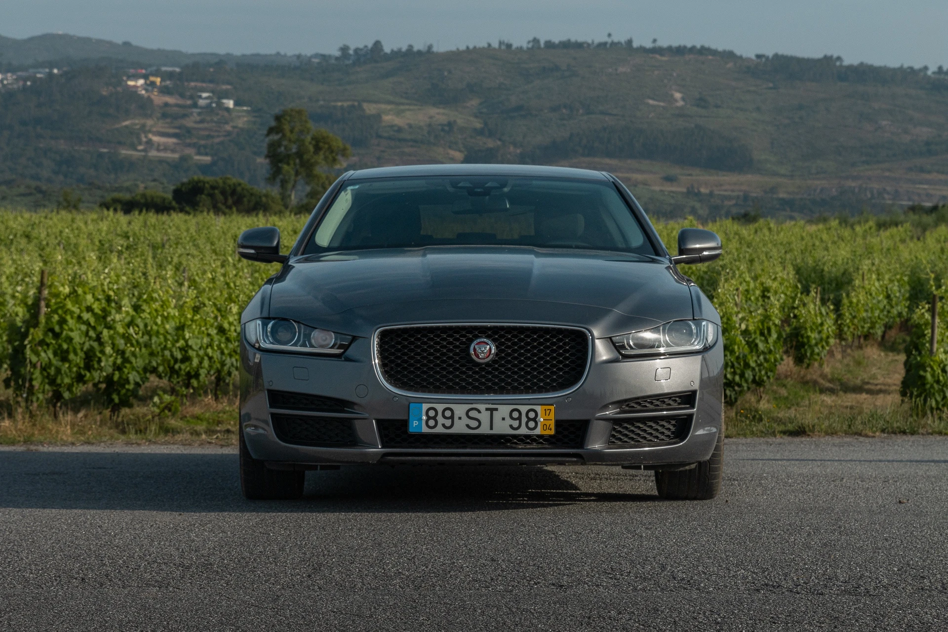 Jaguar XE 2.0 D Prestige 7