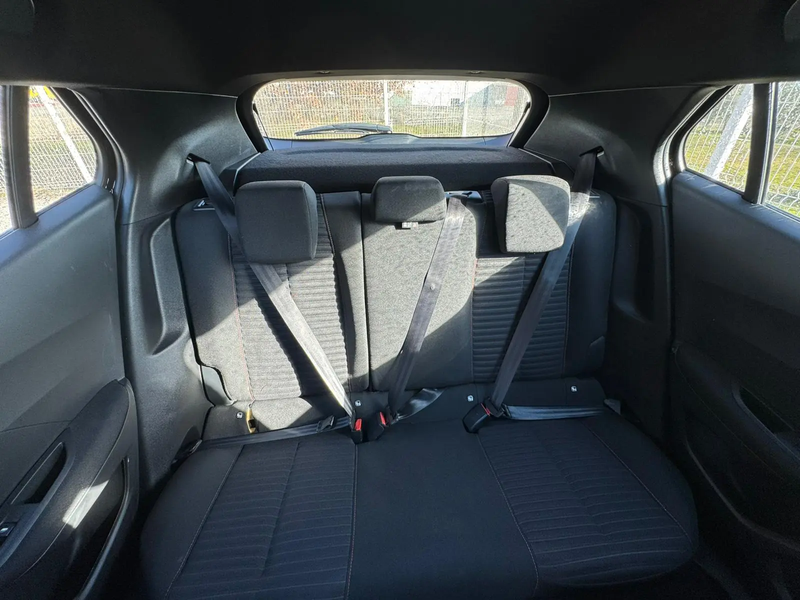 Peugeot 2008 1.5 BlueHDi Active Pack EAT8 10