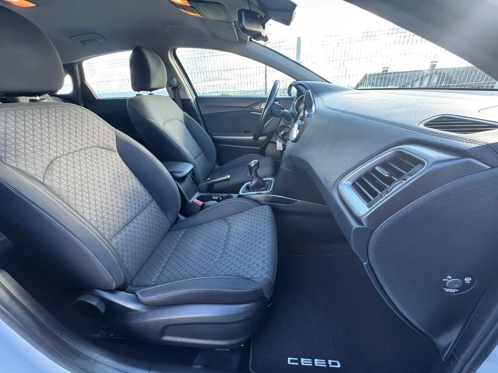 Kia Ceed 1.0 T-GDI GT Line+SRF 9