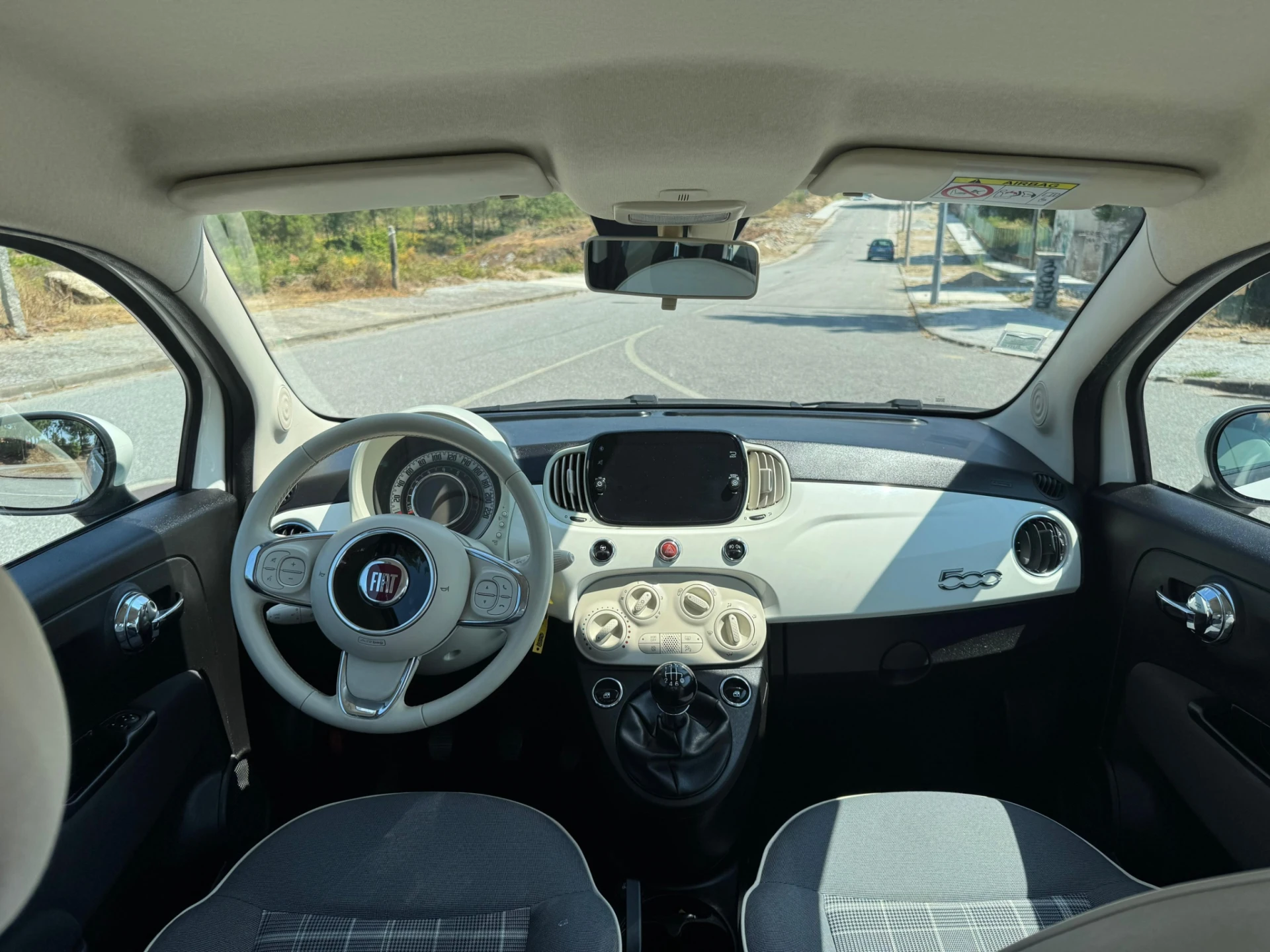 Fiat 500 1.0 Hybrid Lounge 9