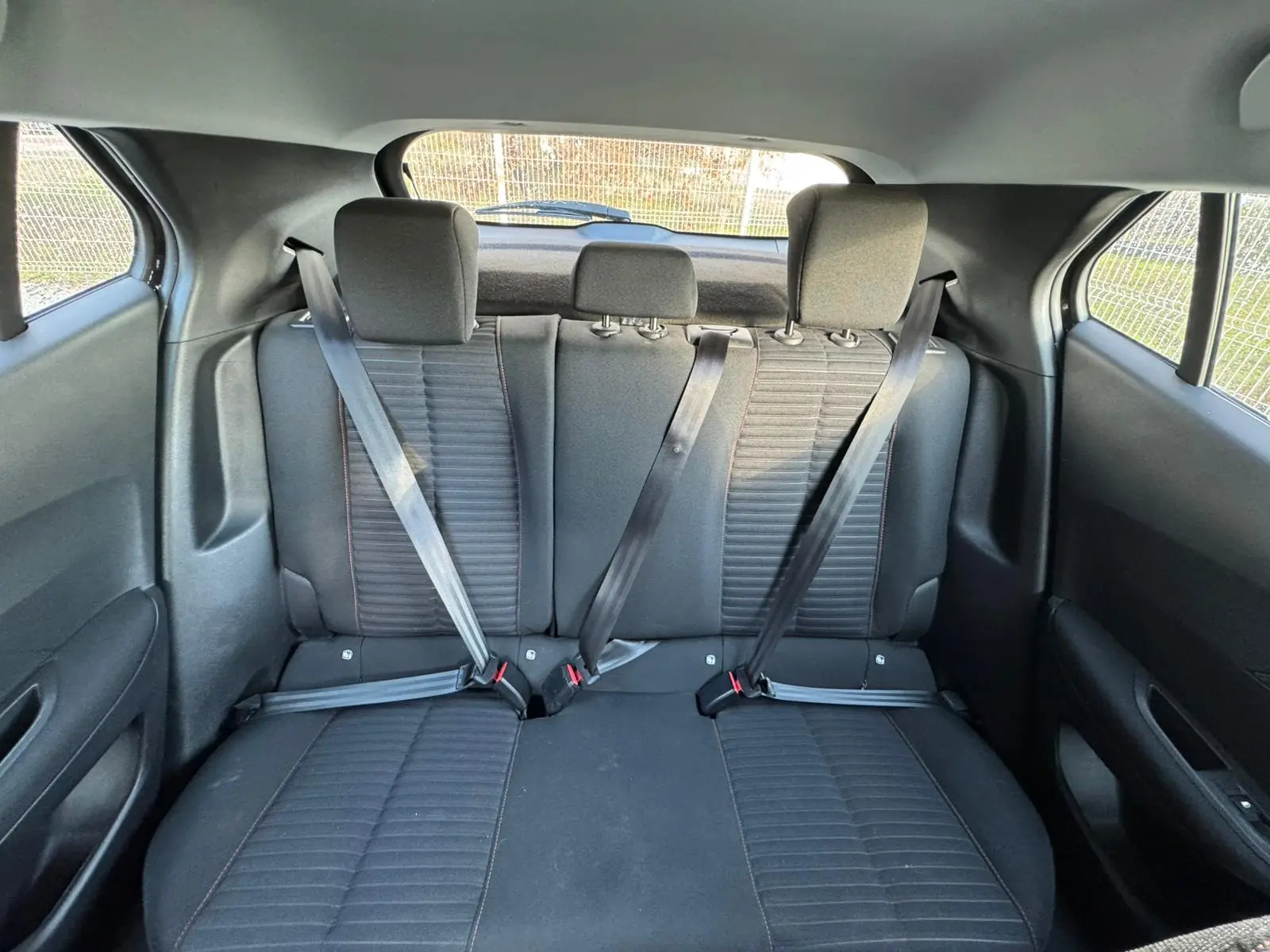 Peugeot 2008 1.5 BlueHDi Active Pack 5