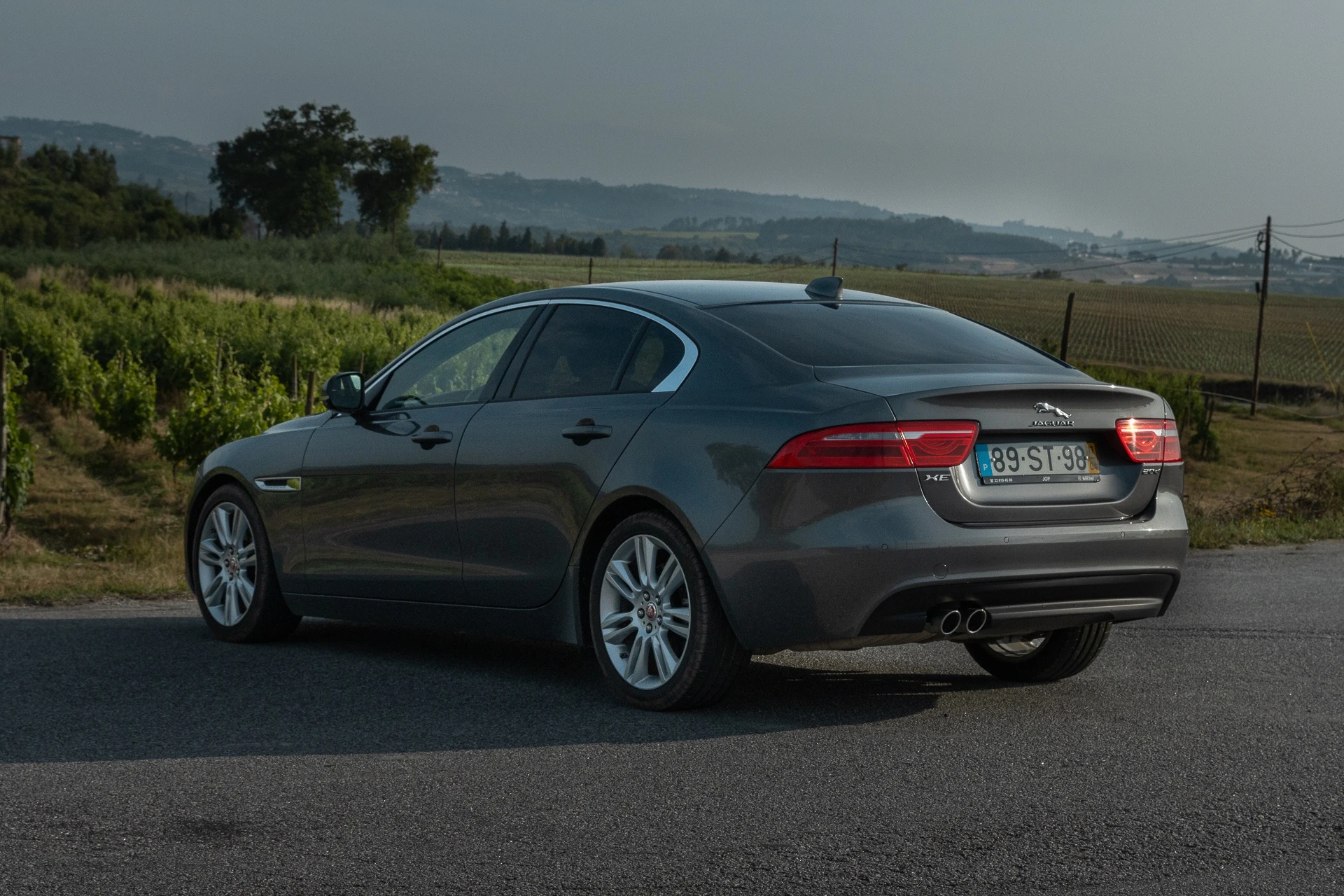 Jaguar XE 2.0 D Prestige 2