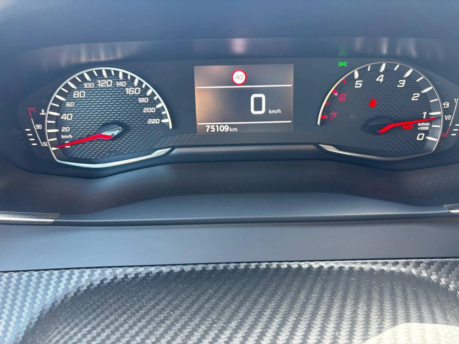 Peugeot 2008 1.2 PureTech Active Pack 10