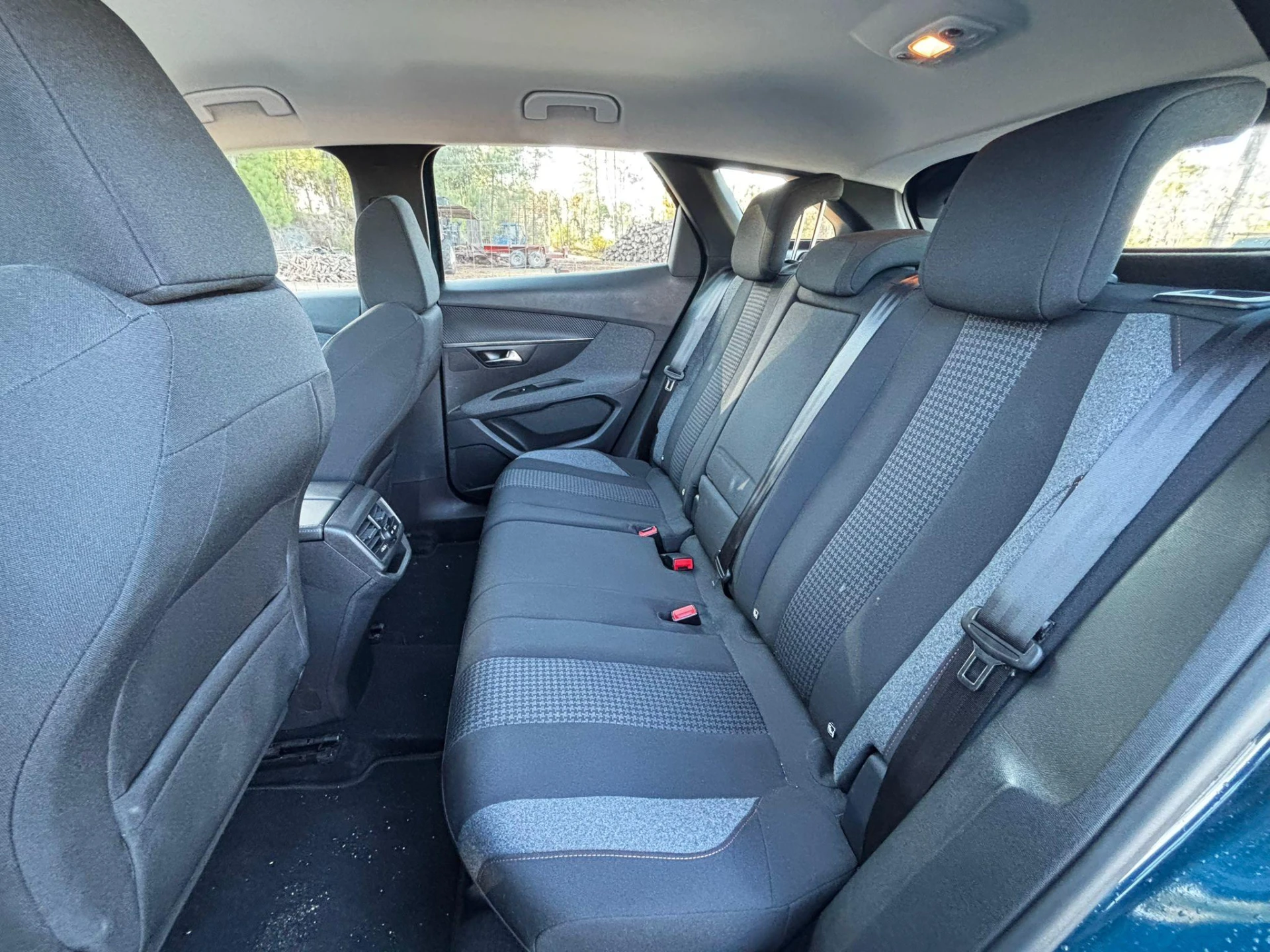 Peugeot 3008 1.5 BlueHDi Allure 9