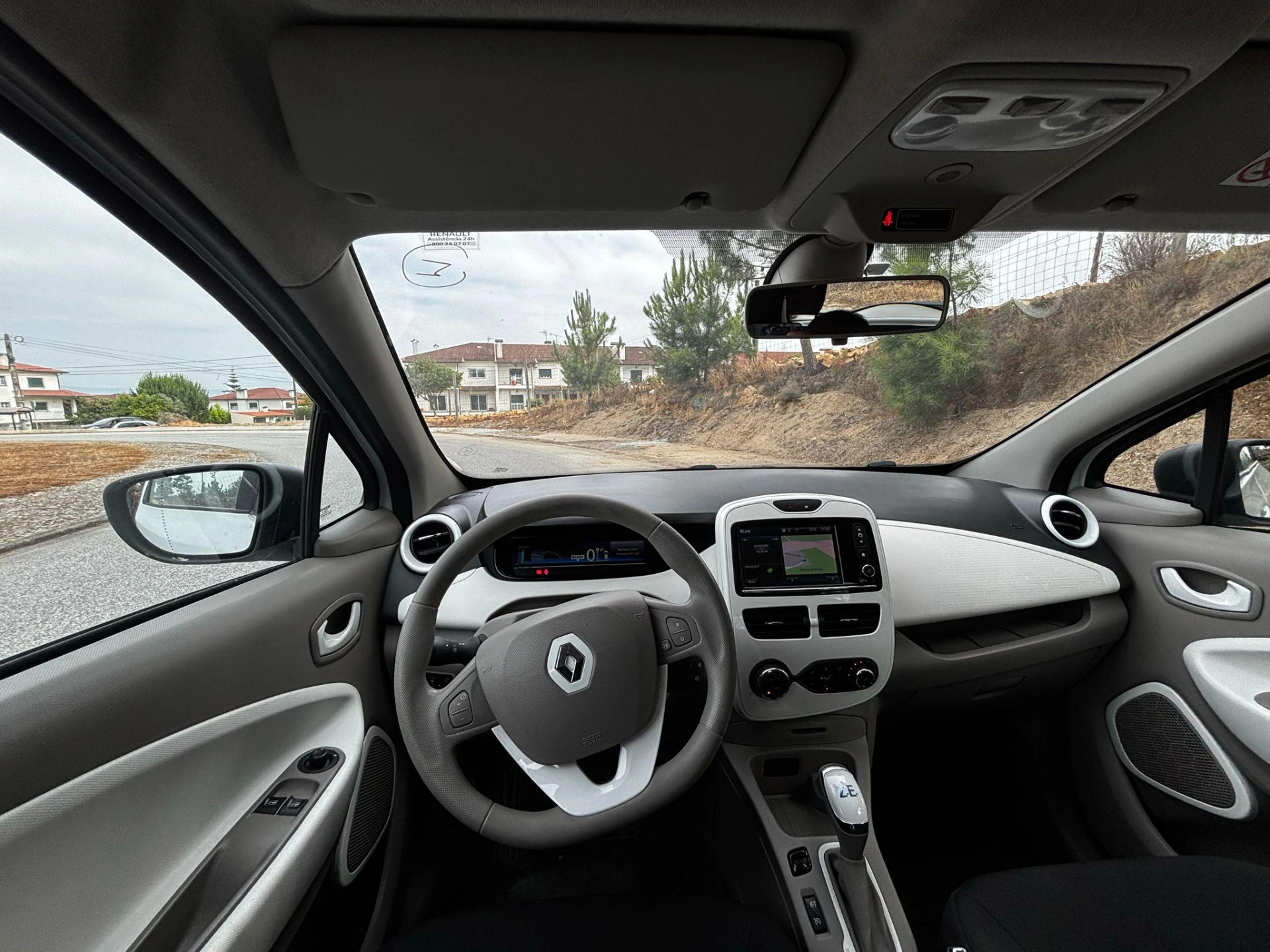 Renault Zoe null 11