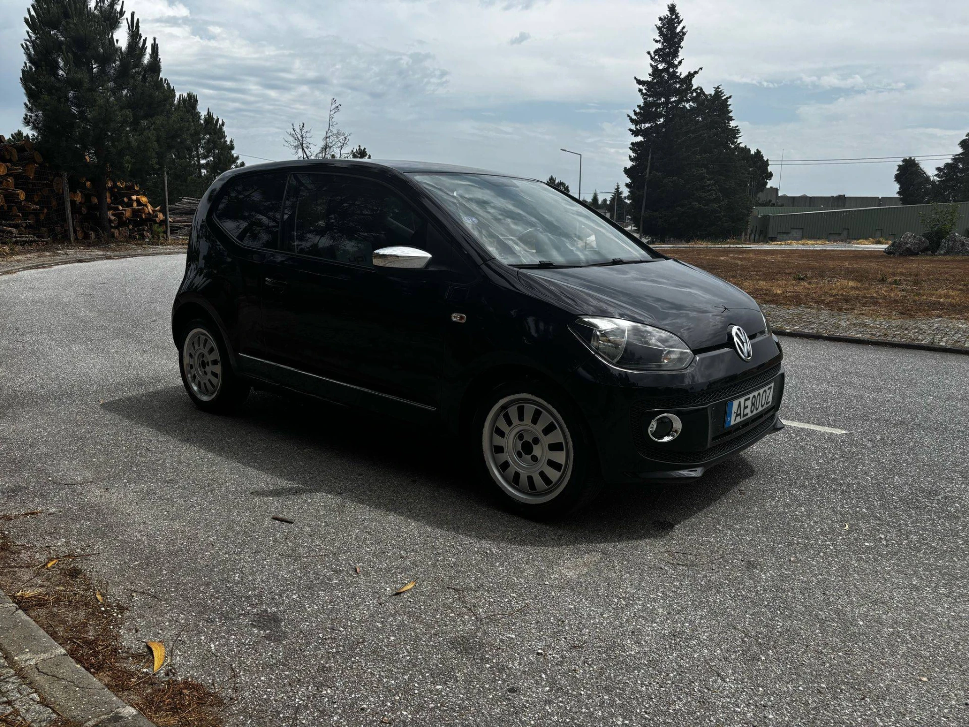 Volkswagen Up! Hatchback 1.0 3