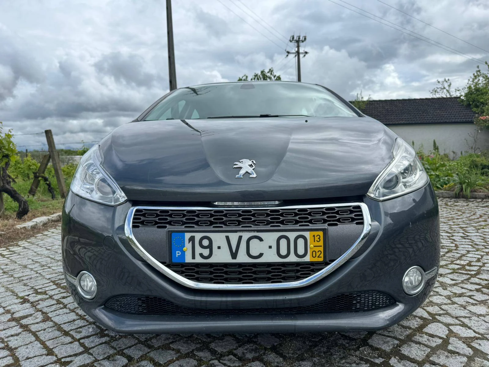 Peugeot 208 I Hatchback 1.6 HDi 12