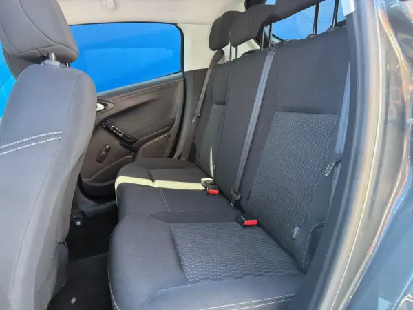 Peugeot 208 1.2 PureTech Style 8