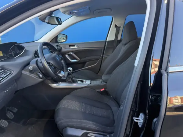 Peugeot 308 130 e-THP Stop & Start Allure 10