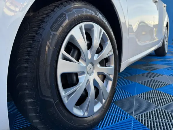 Peugeot 208 PureTech 68 Like 9