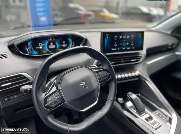 Peugeot 3008 1.6 Hybrid Allure e-EAT8 2