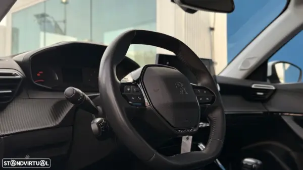 Peugeot 2008 3