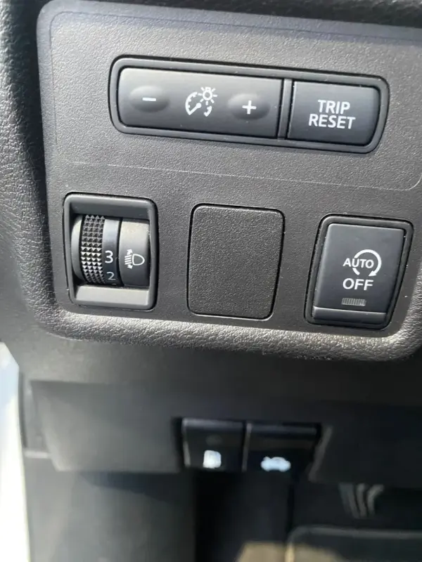 Nissan Micra 1.0 IG-T N-Connecta 21