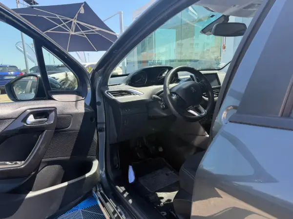 Peugeot 208 1.2 PureTech Style 5