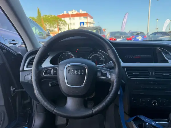 Audi A4 11