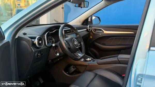 MG ZS 5