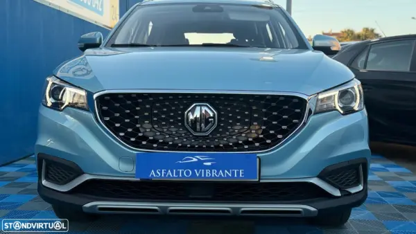 MG ZS 4