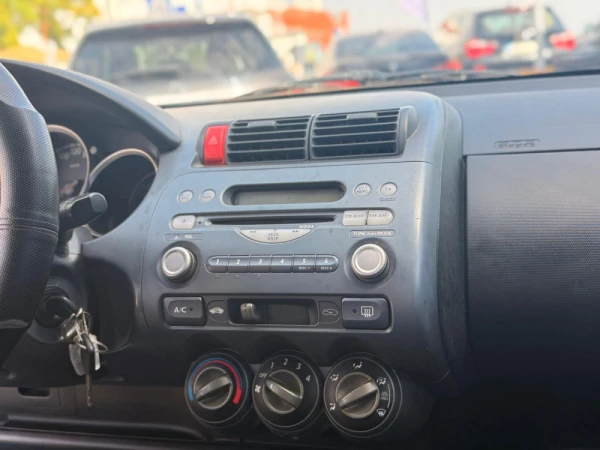 Honda Jazz DSis 9