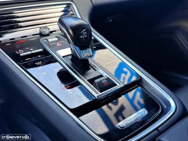 Porsche Panamera Sport Turismo 6