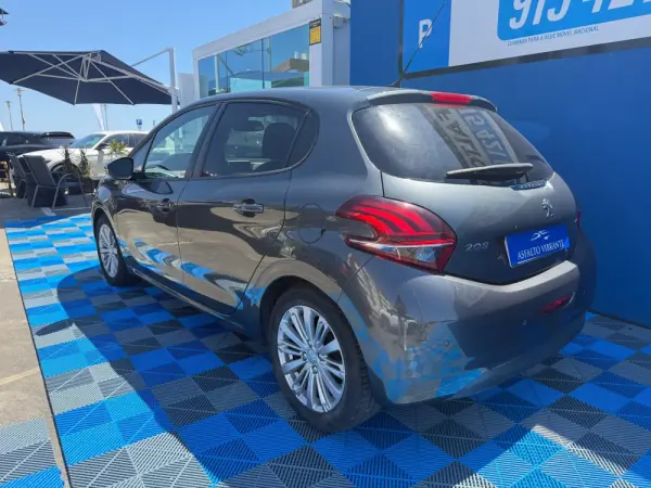 Peugeot 208 1.2 PureTech Style 2