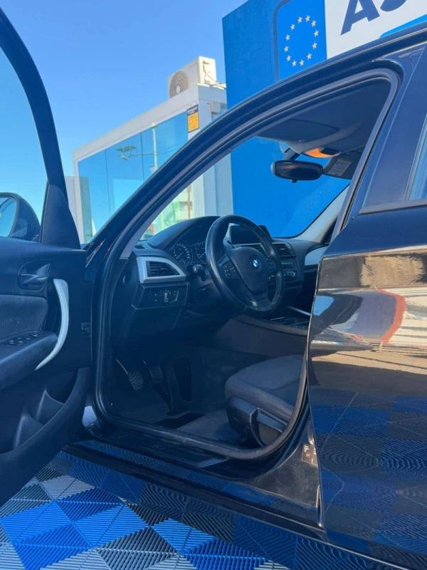 BMW 118 d Line Sport 5