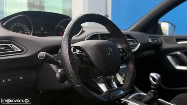 Peugeot 308 4
