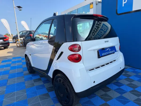 Smart ForTwo Coupé pure micro hybrid drive 2