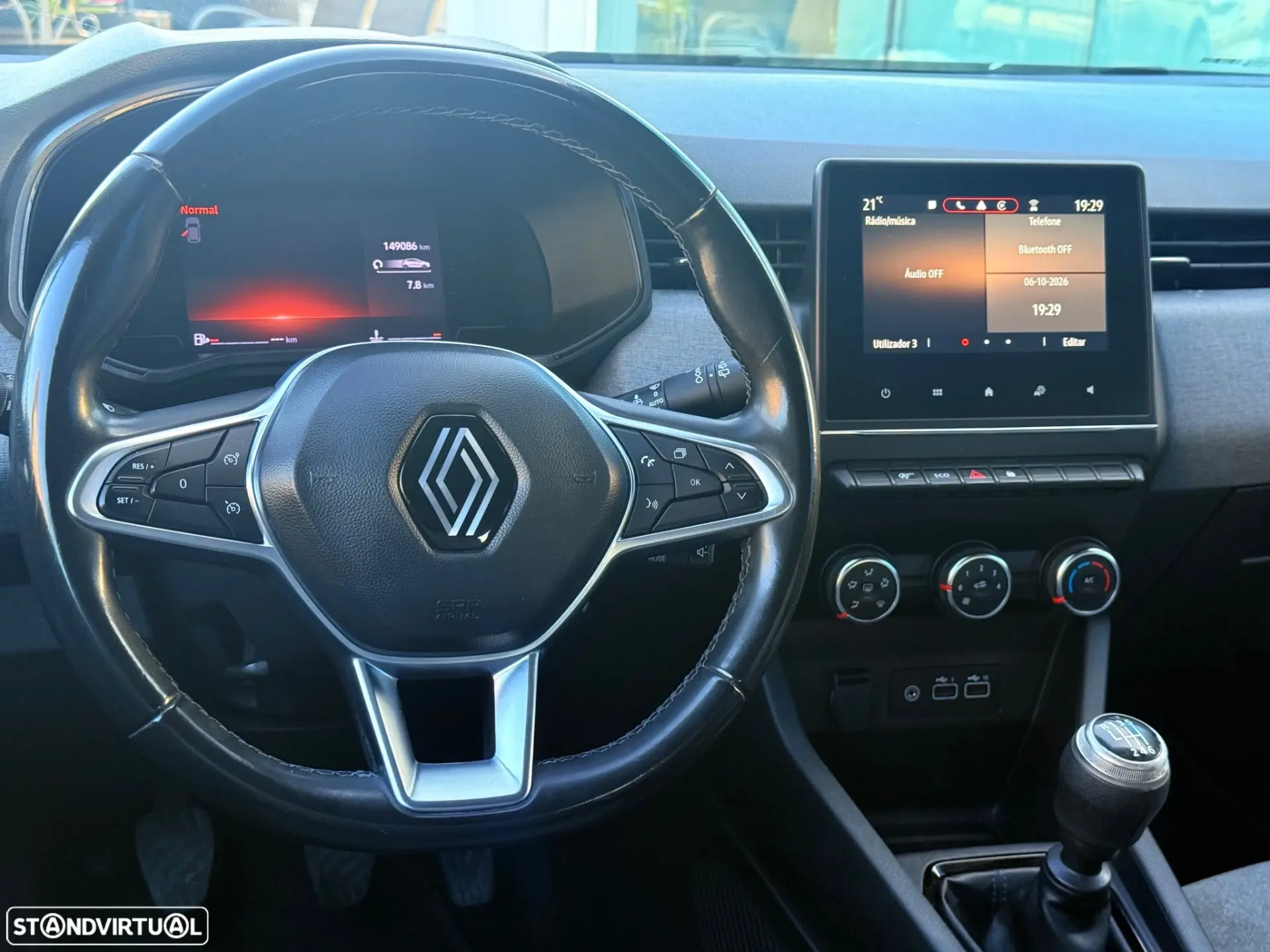Renault Clio BLUE dCi 100 BUSINESS EDITION 5