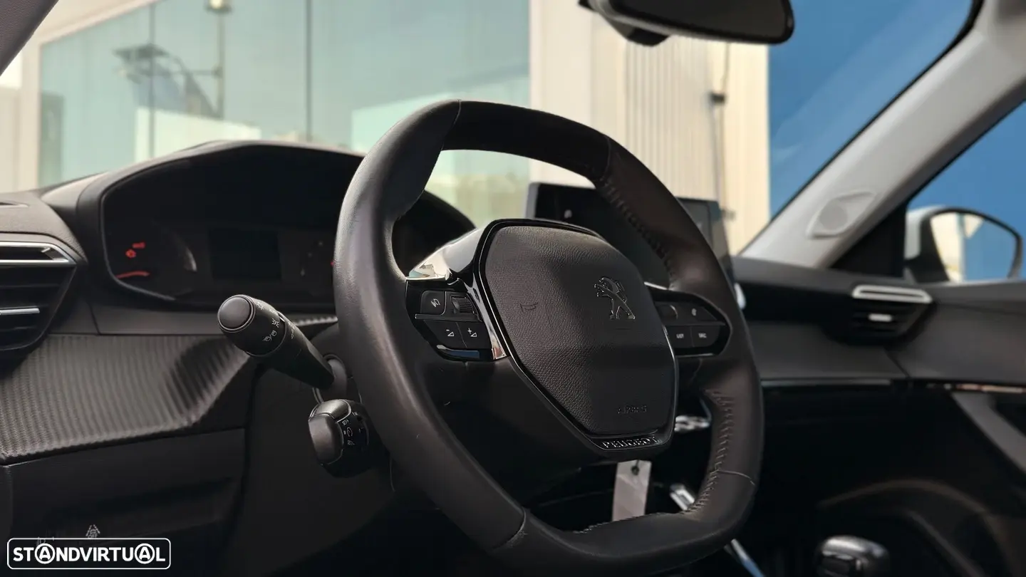 Peugeot 2008 3