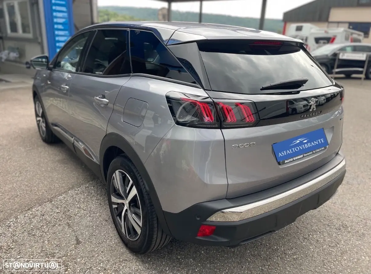 Peugeot 3008 1.6 Hybrid Allure e-EAT8 1