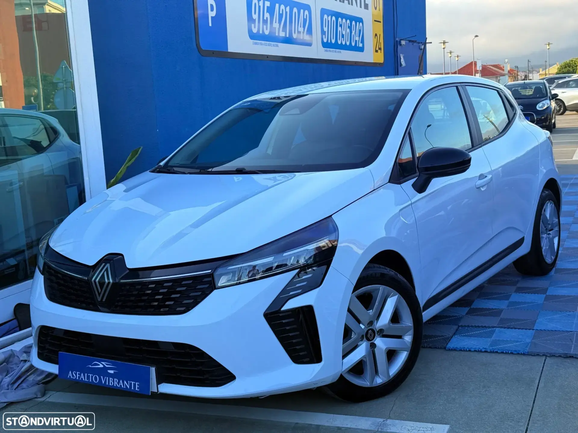 Renault Clio BLUE dCi 100 BUSINESS EDITION 1