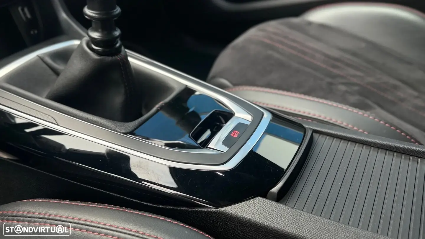 Peugeot 308 5